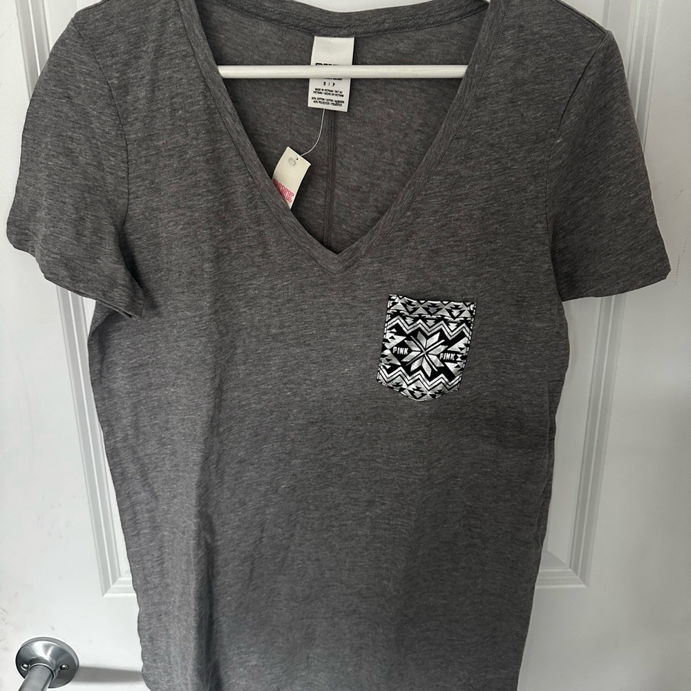 PINK Victoria's Secret Short Sleeve Tee in Classic Gray